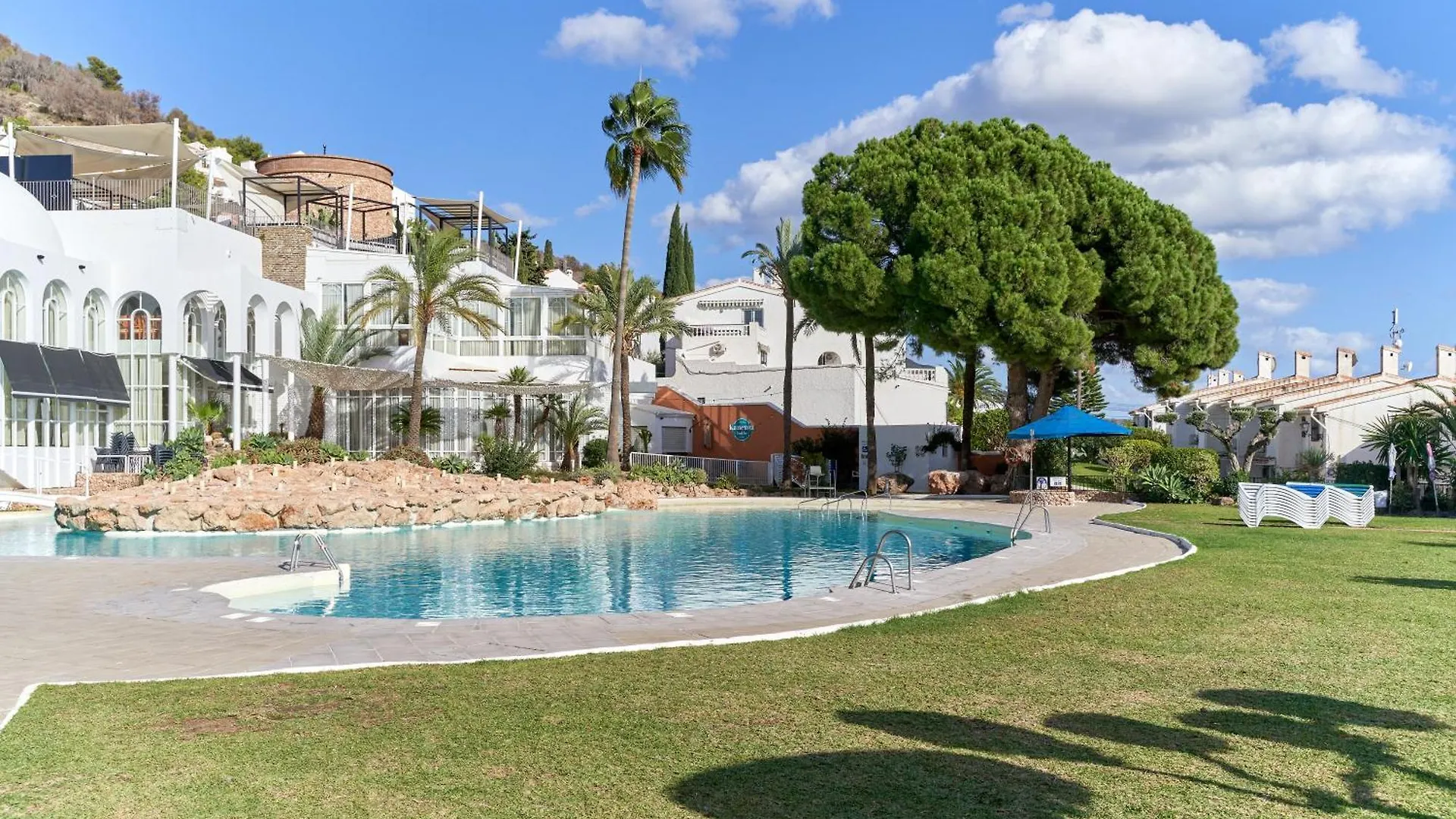 Capistrano1 Villa Nerja 0*,